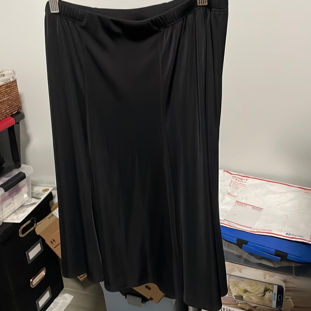 Chicos Easy Wear Skirt Short Size 2
